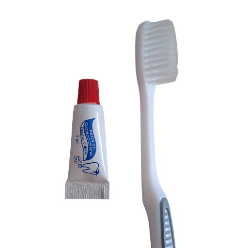 [SDTUC] Cepillo más crema dental  3 G C/500 uds